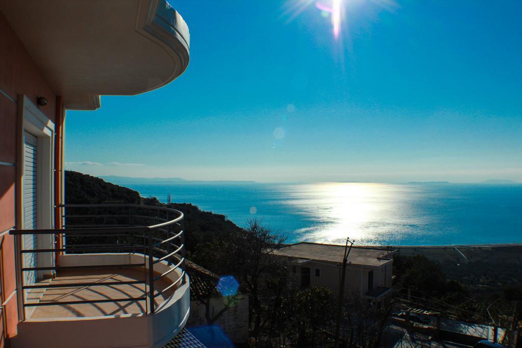 Apartments Vila Emiliano Borsh Pokoj fotografie