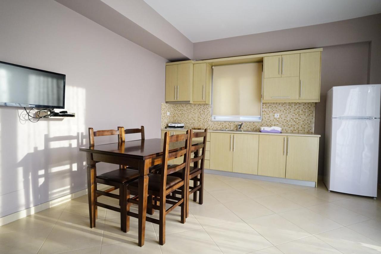 Apartments Vila Emiliano Borsh Exteriér fotografie